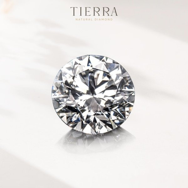 Viên diamond Tierra dạng tròn đẹp mắt